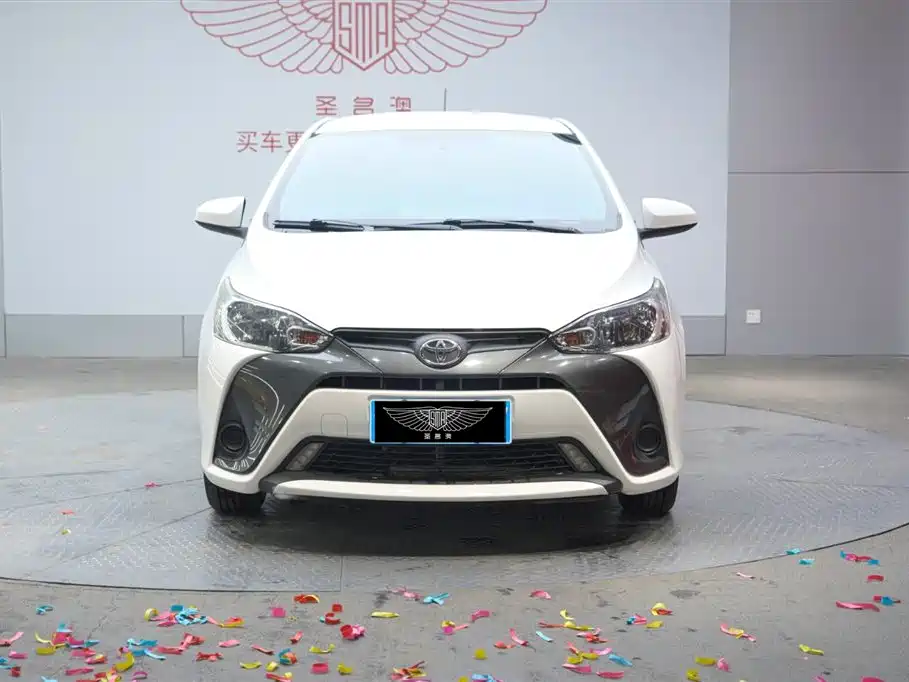Toyota Yaris L 2017 — фото 4