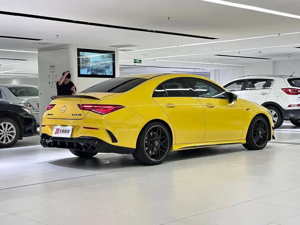Mercedes-Benz CLA AMG 2021 — фото 19