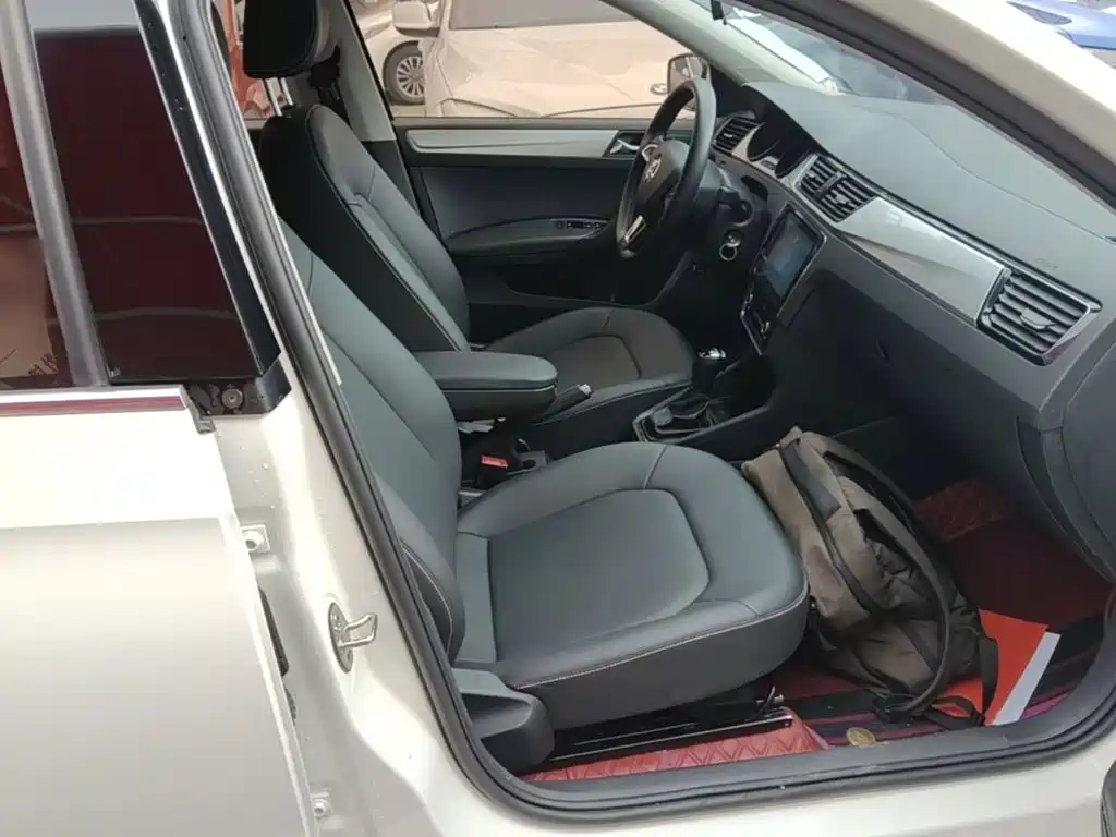 Skoda Rapid 2023 — фото 25