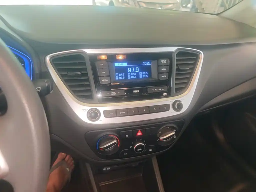 Hyundai Verna 2020 — фото 13