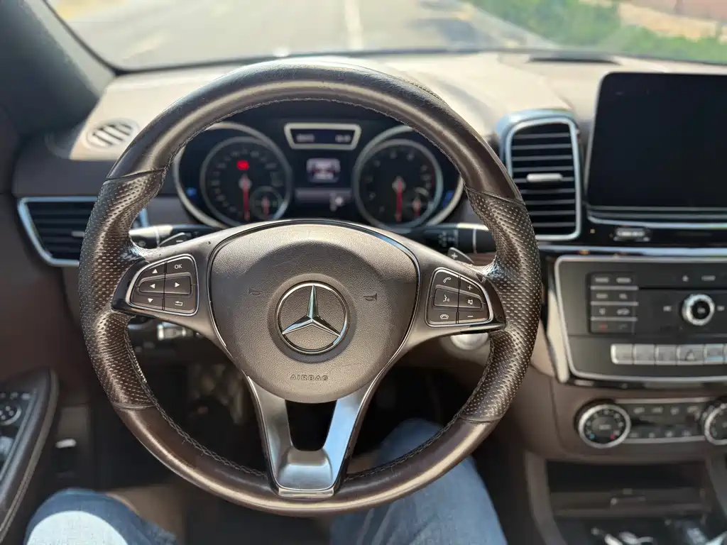 Mercedes-Benz GLE 2019 — фото 10