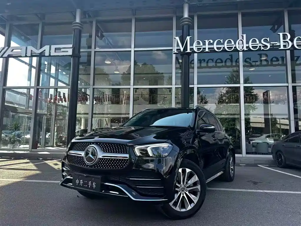 Mercedes-Benz GLE 2023 — фото 1