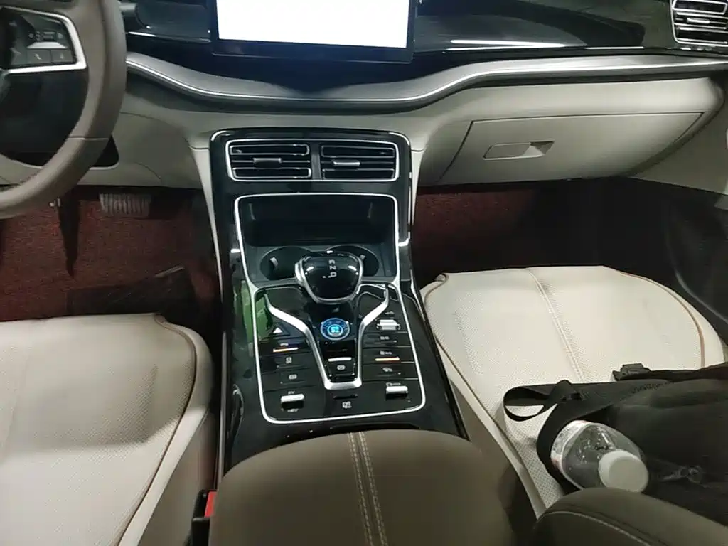 BYD Qin PLUS 2023 — фото 14