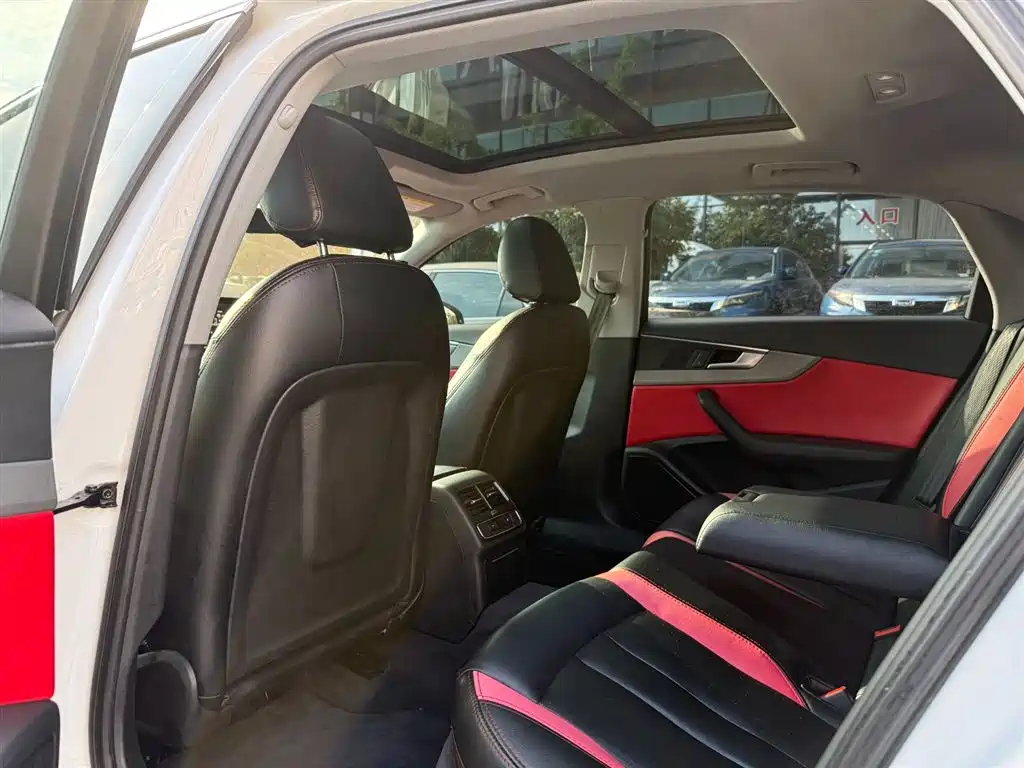 Audi A4L 2019