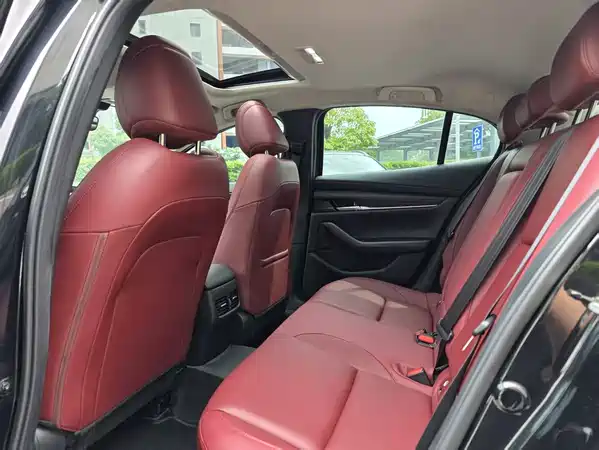 Mazda 3 Axela 2023