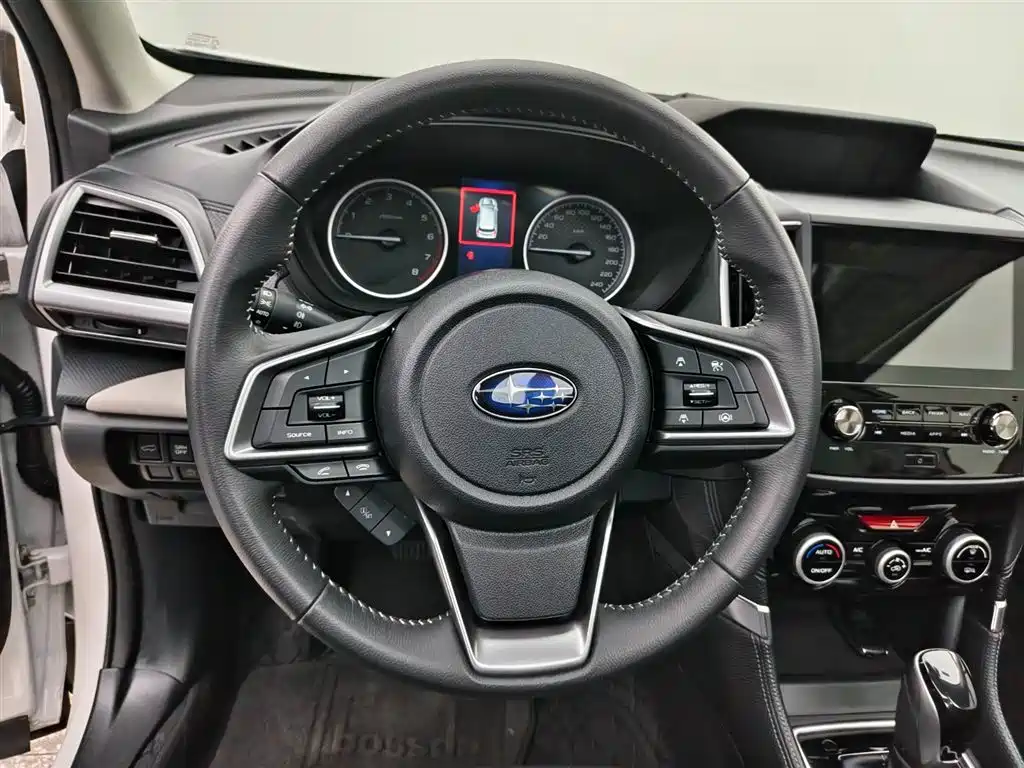 Subaru Forester 2024 — фото 12