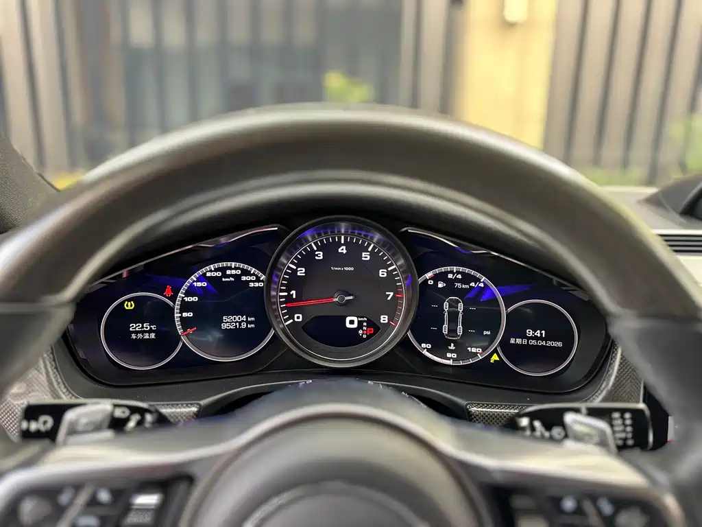 Porsche Panamera 2018 — фото 13
