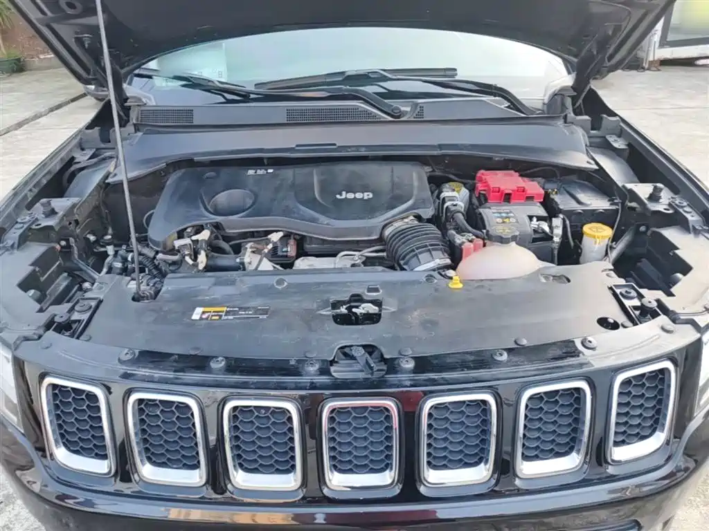 Jeep Compass 2019 — фото 20