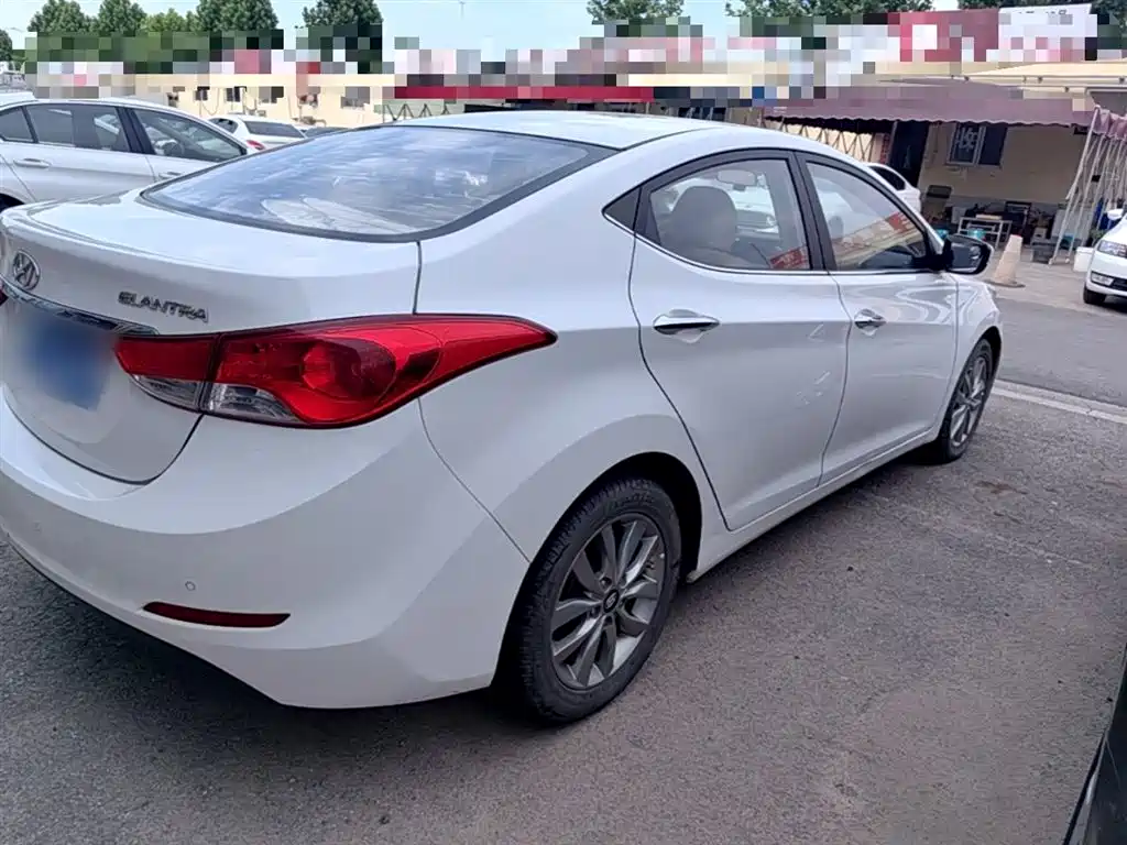 Hyundai Elantra Langdong 2015 — фото 7