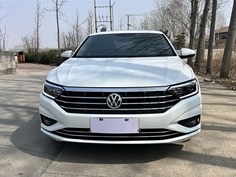 Volkswagen Sagitar 2020