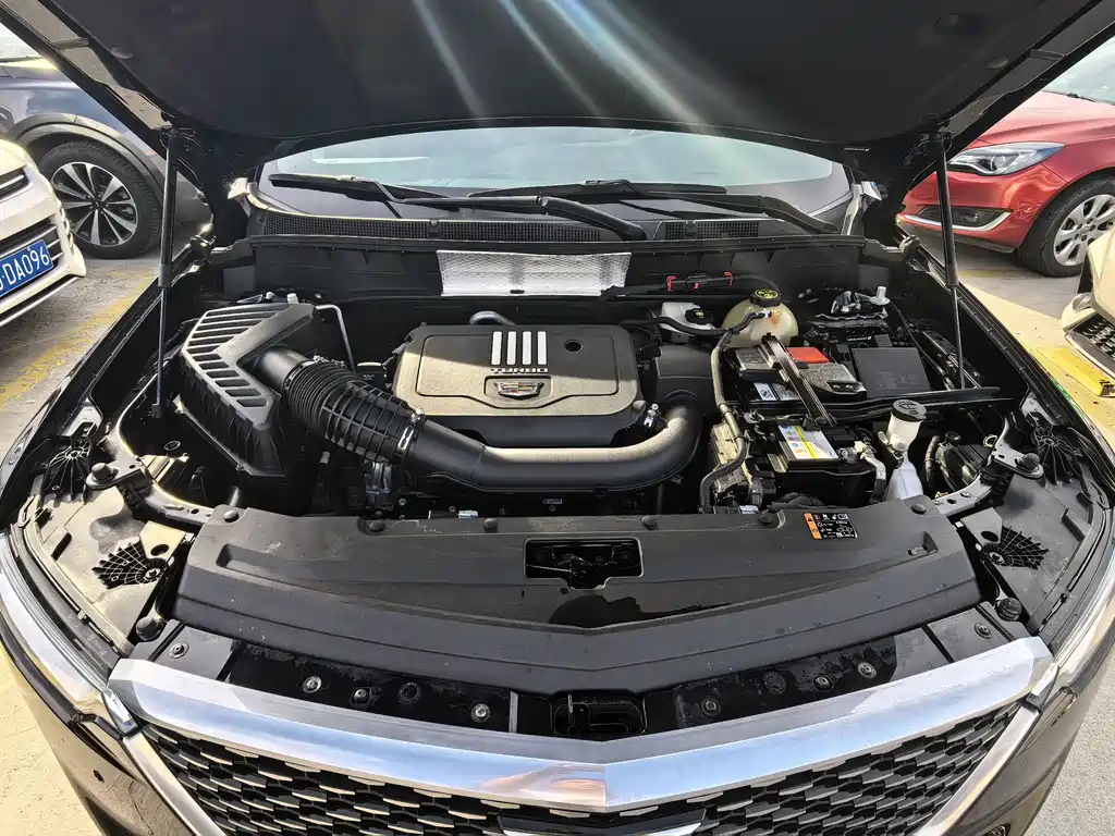 Cadillac XT6 2021 — фото 15