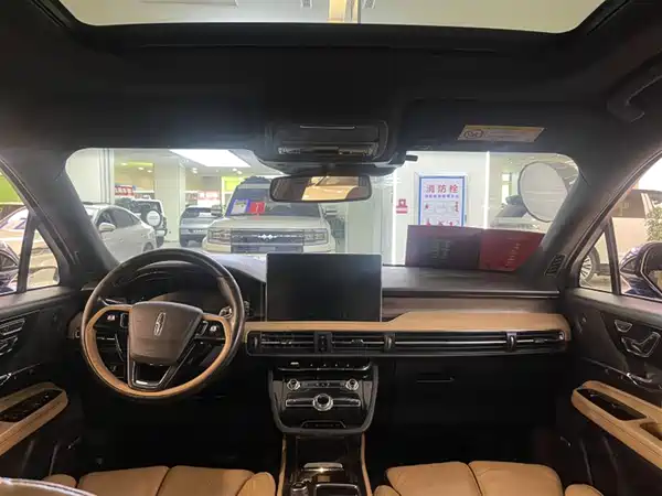 Lincoln Corsair 2020