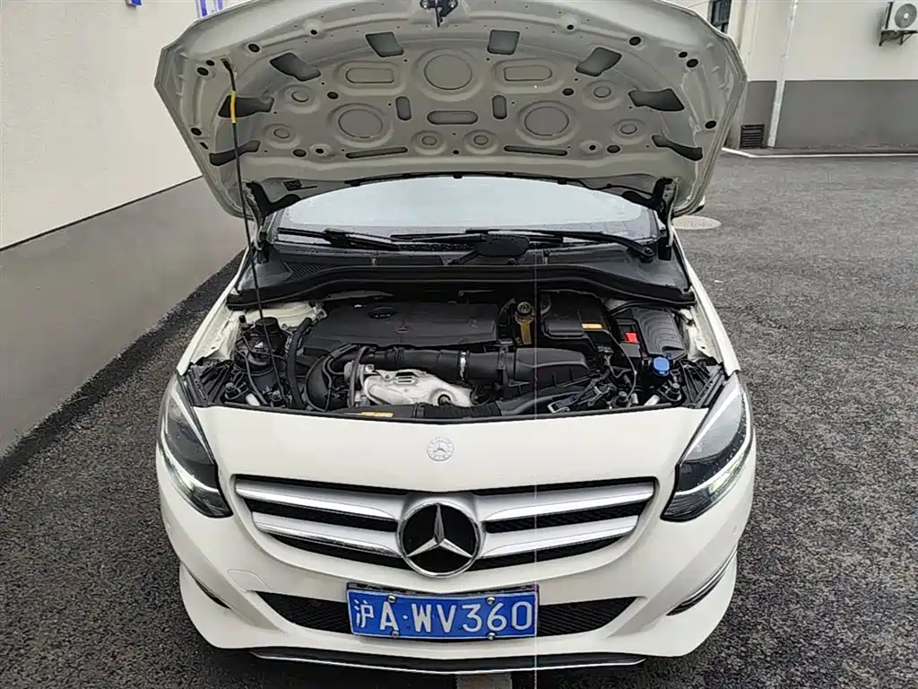 Mercedes-Benz B-Class 2015 — фото 20