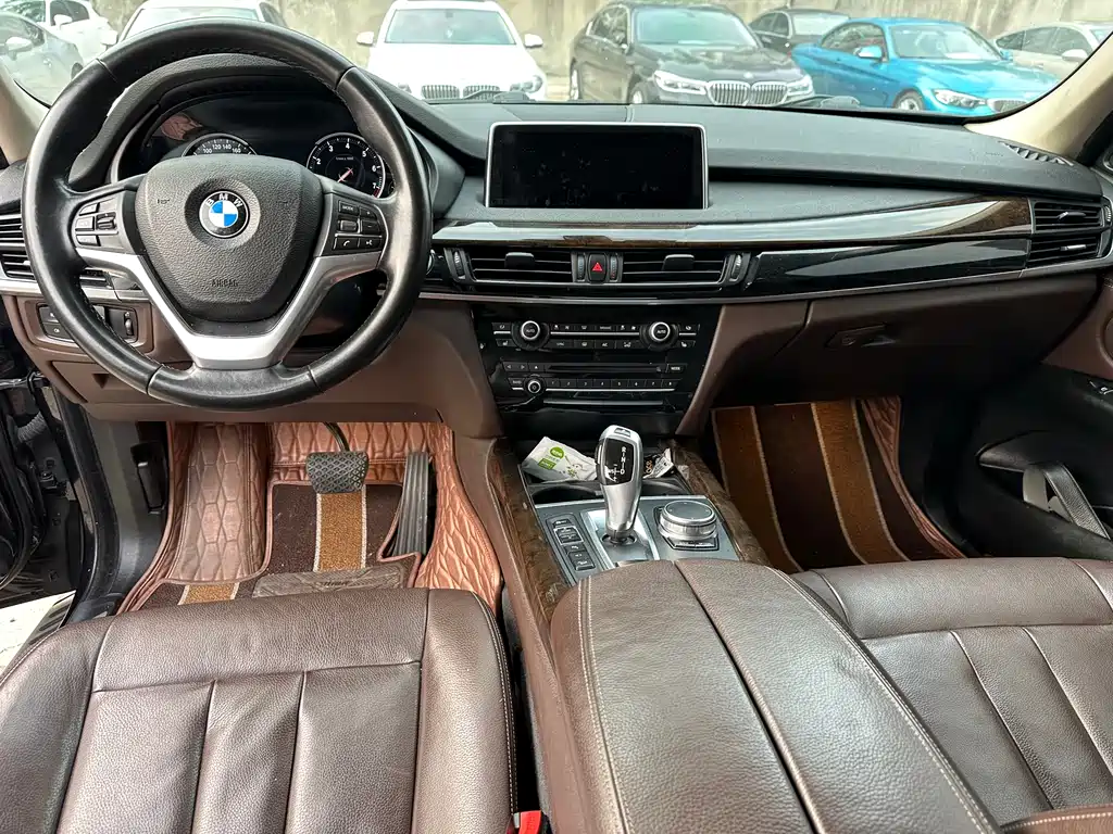 BMW X5 2018 — фото 6