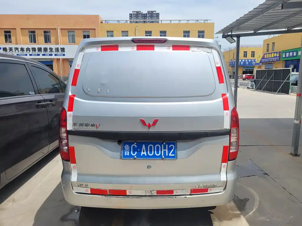 Wuling Hongguang V 2022 — фото 8