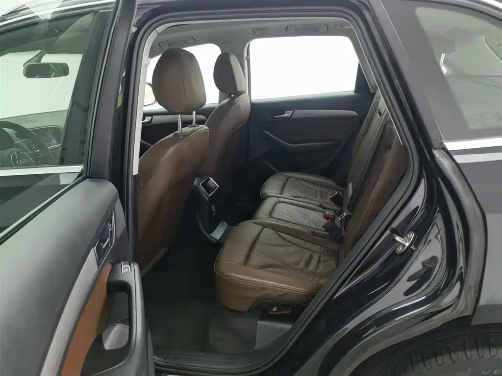 Audi Q5 2017 — фото 15