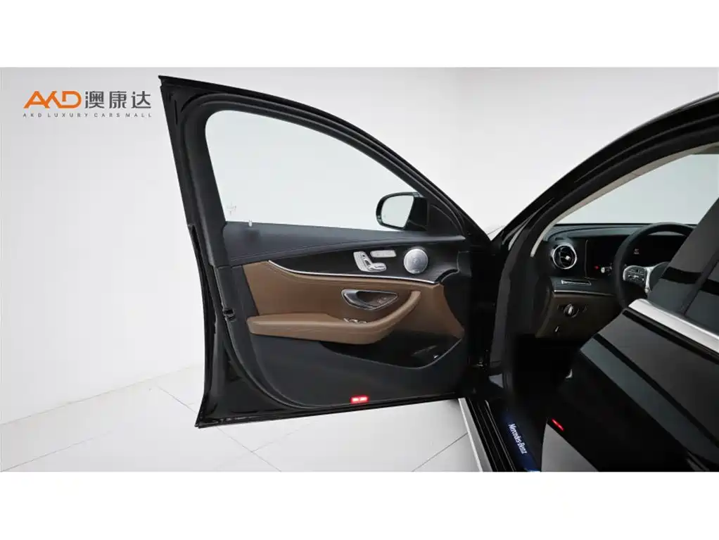 Mercedes-Benz E-Class 2020 — фото 10