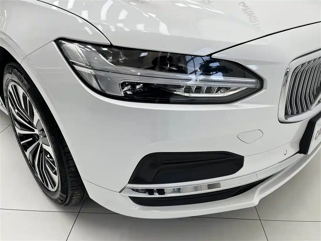 Volvo S90 2023 — фото 15