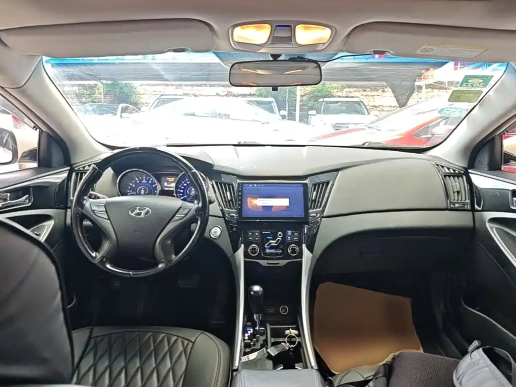 Hyundai Sonata 2016 — фото 10
