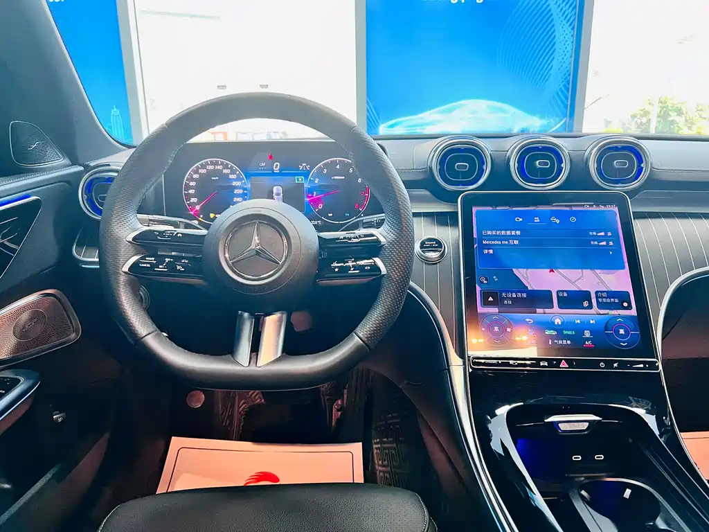 Mercedes-Benz C-Class 2023 — фото 18