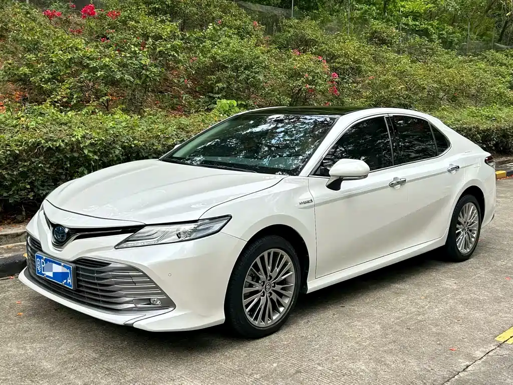 Toyota Camry 2019