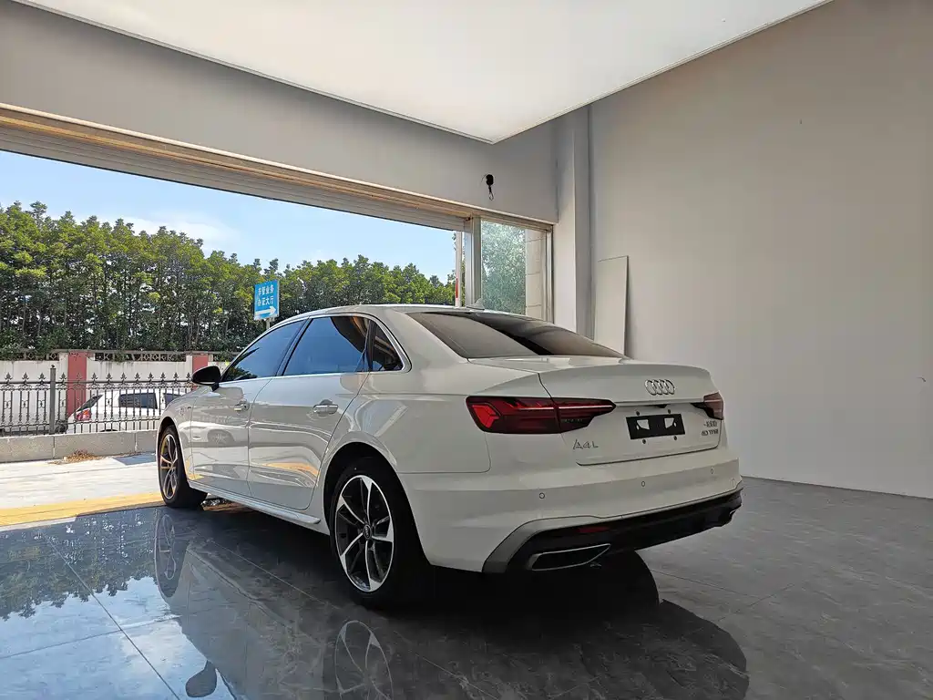 Audi A4L 2022