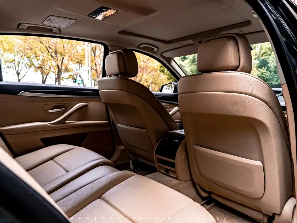 BMW 5 Series 2013 — фото 10