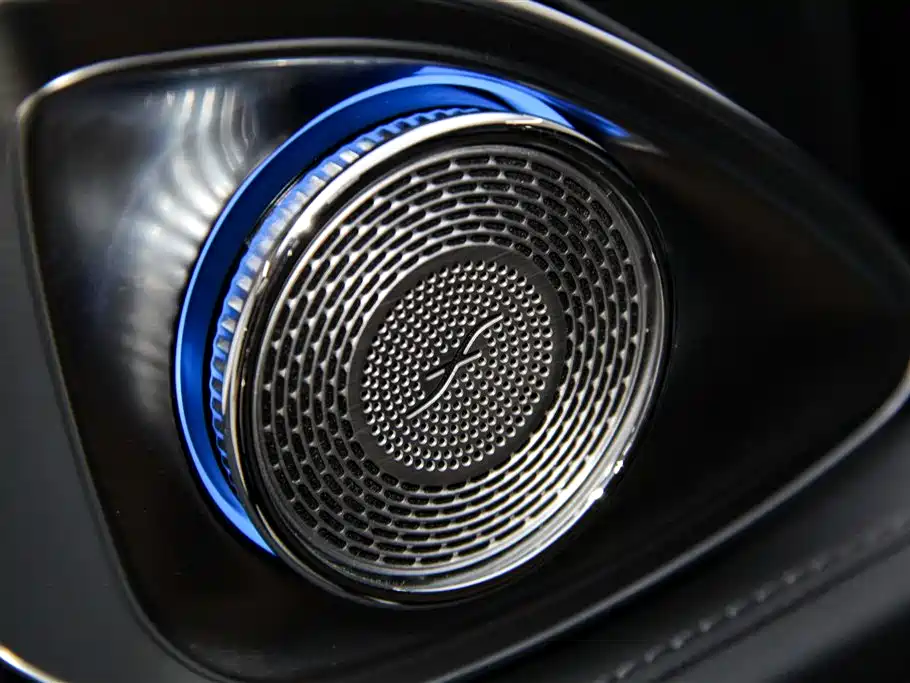 Mercedes-Benz E-Class 2025 — фото 31