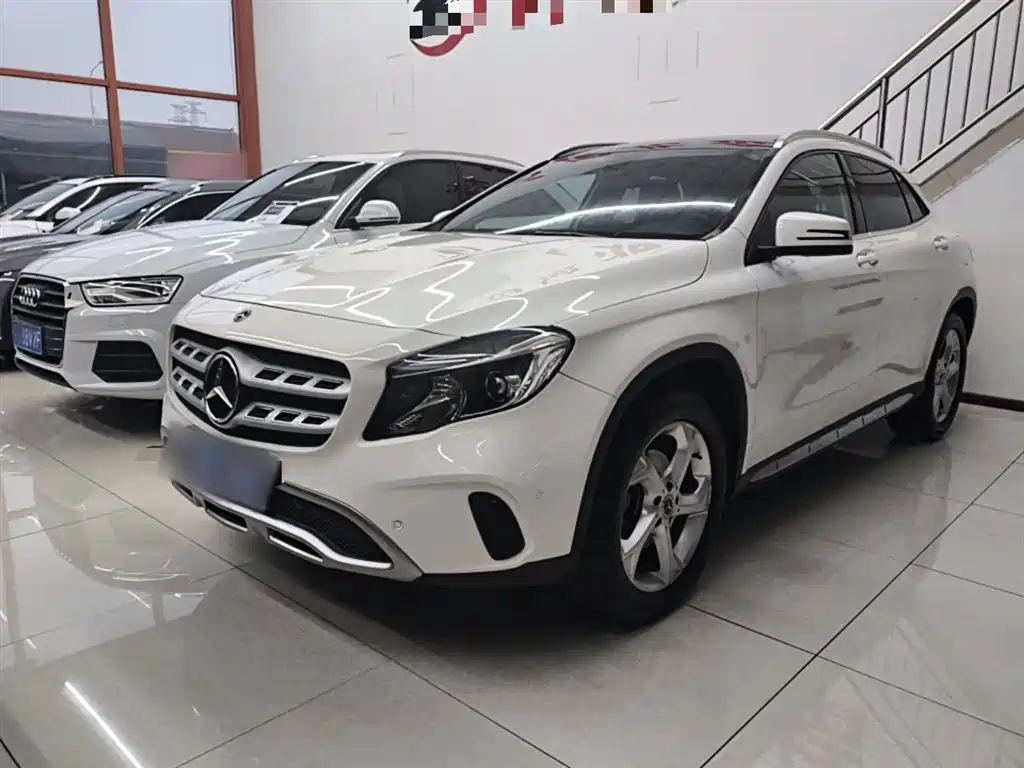 Mercedes-Benz GLA 2017 — фото 2