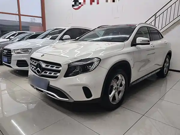 Mercedes-Benz GLA 2017