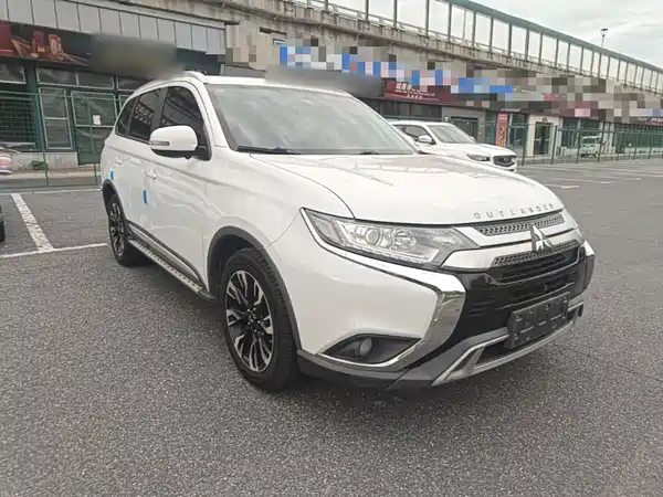 Mitsubishi Outlander 2019