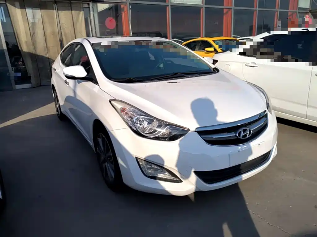Hyundai Elantra Langdong 2015 — фото 22