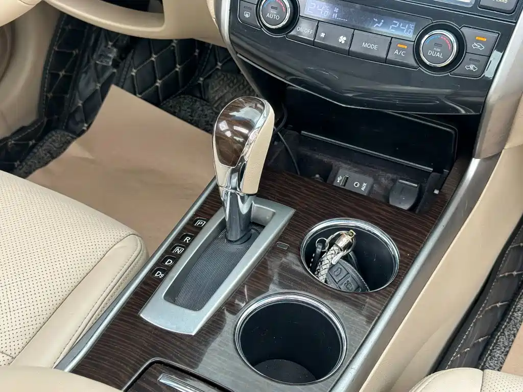 Nissan Teana 2015 — фото 11