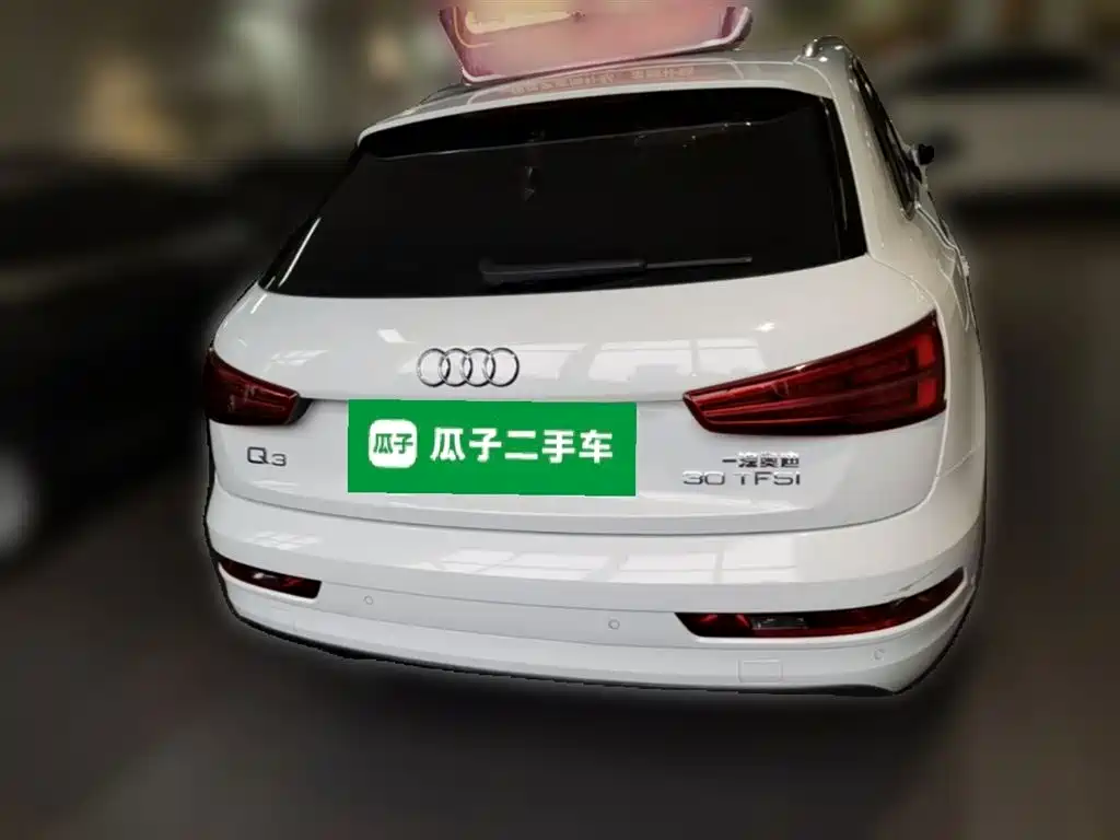 Audi Q3 2017 — фото 10