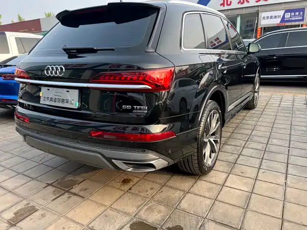Audi Q7 2023