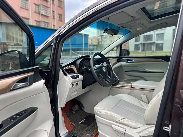 Buick GL8 2018