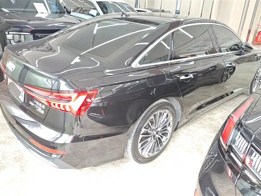 Audi A6L New Energy 2020