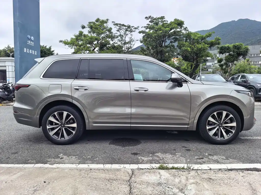Li Auto Li ONE 2021