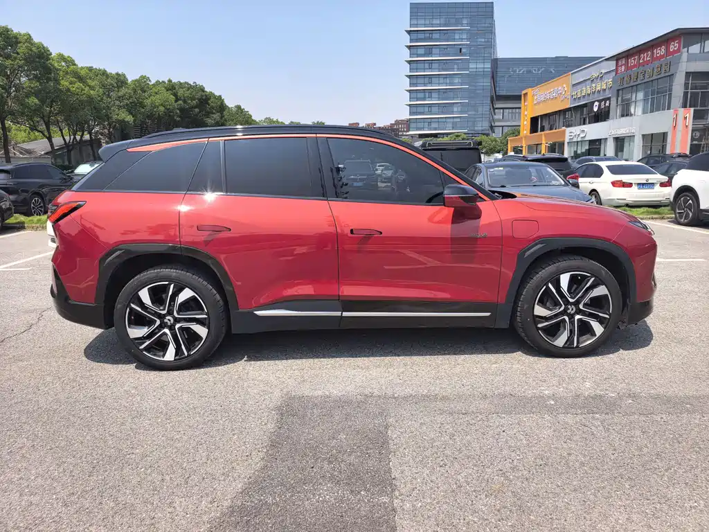 NIO ES6 2020