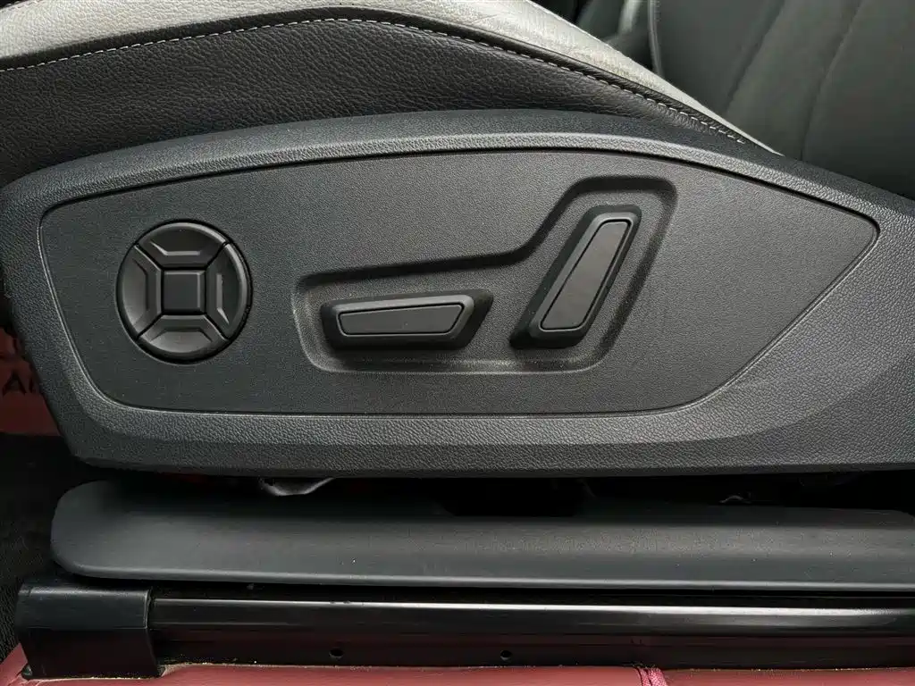Audi Q3 2023 — фото 17