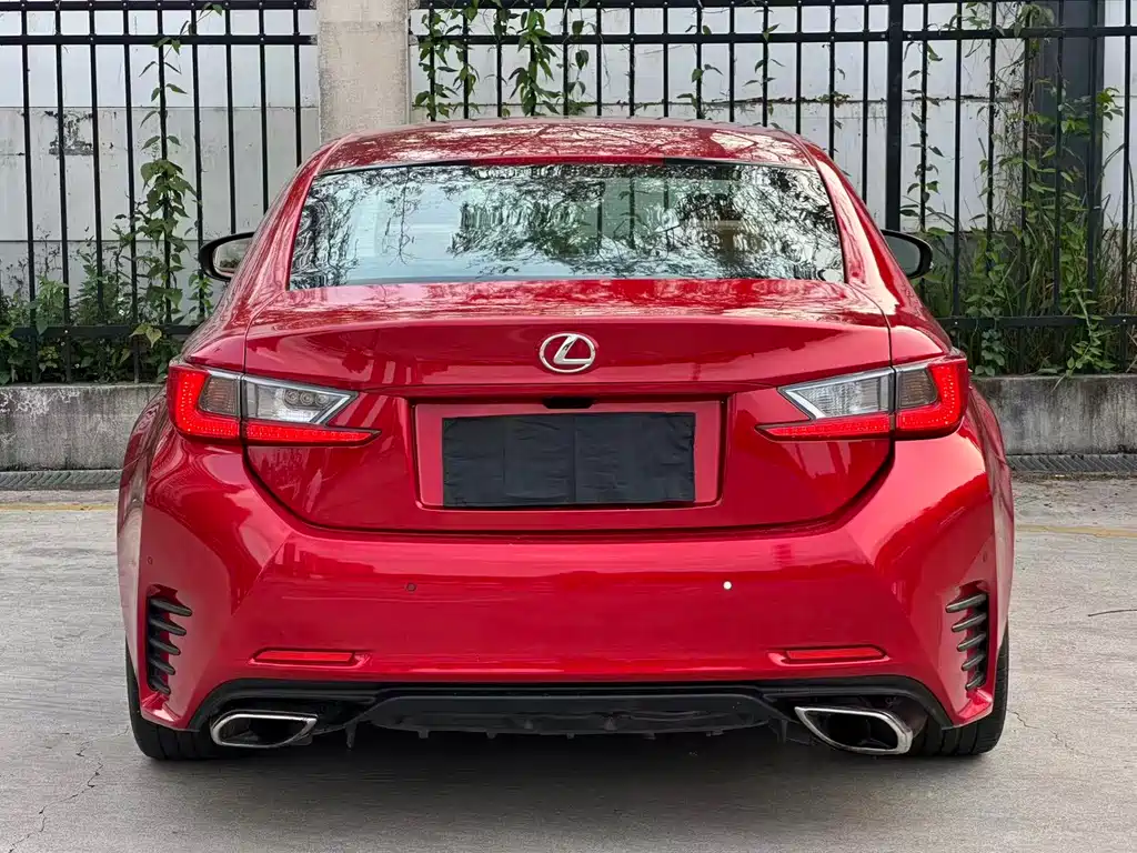 Lexus RC 2016 — фото 10