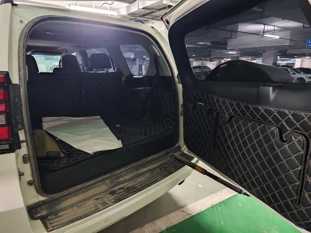 Toyota Prado 2019 — фото 15