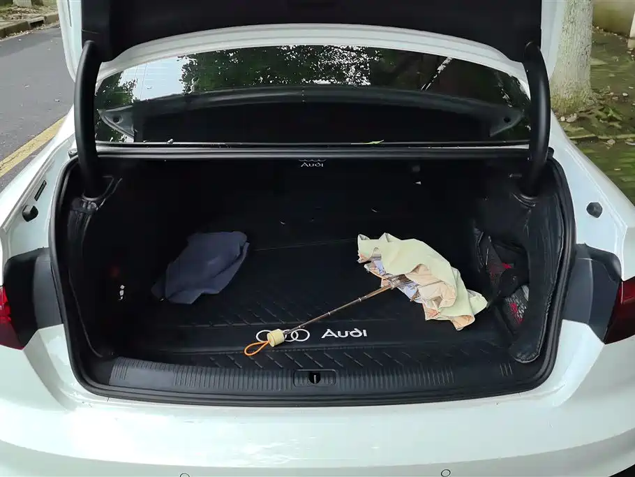 Audi A4L 2024