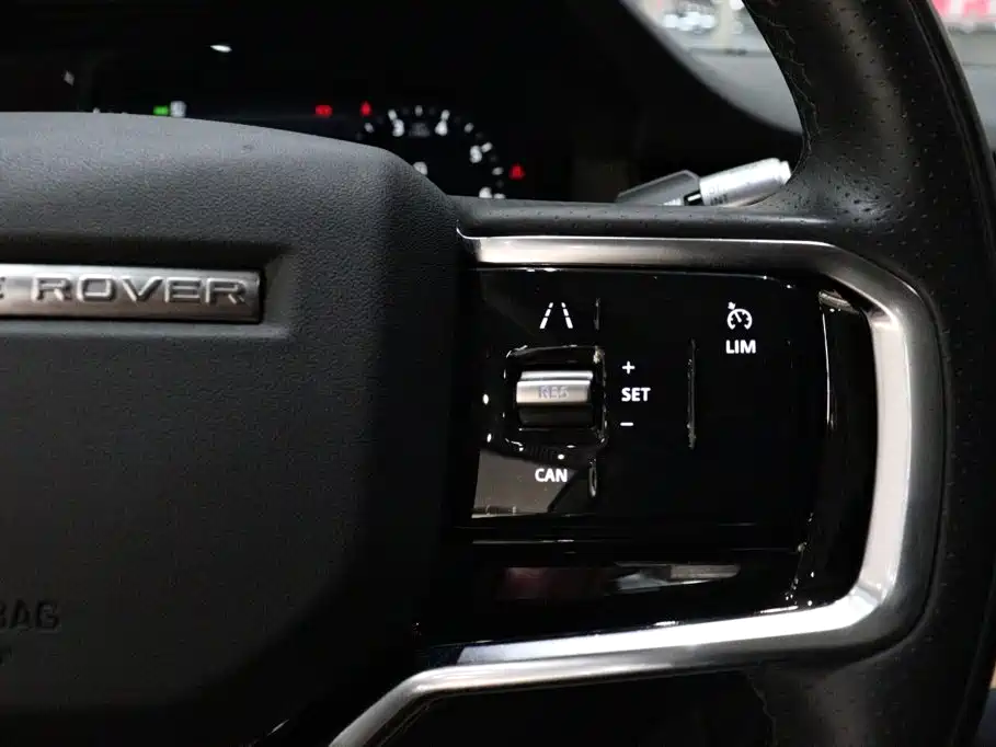 Land Rover Range Rover Evoque 2022 — фото 15