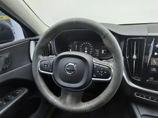 Volvo XC60 2019 — фото 4