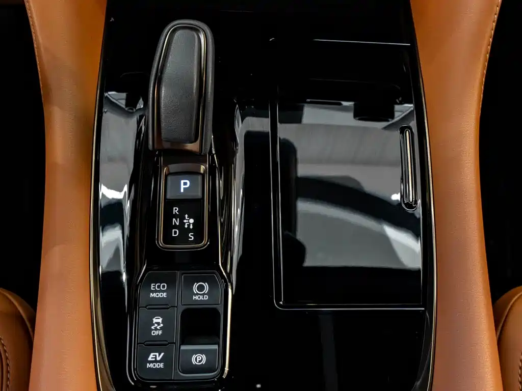 Toyota Alphard 2025 — фото 19