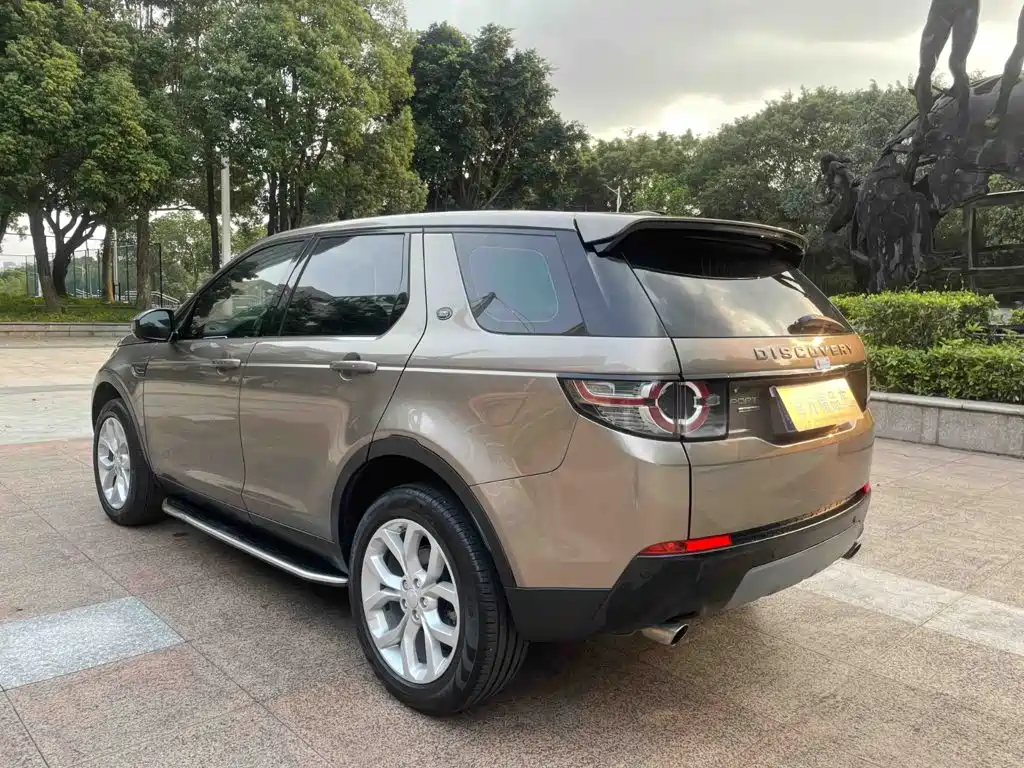 Land Rover Discovery Sport 2015 — фото 7