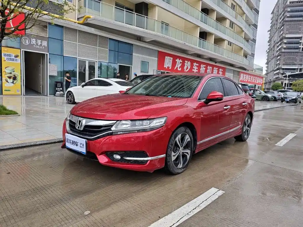 Honda Spirior 2015 — фото 1
