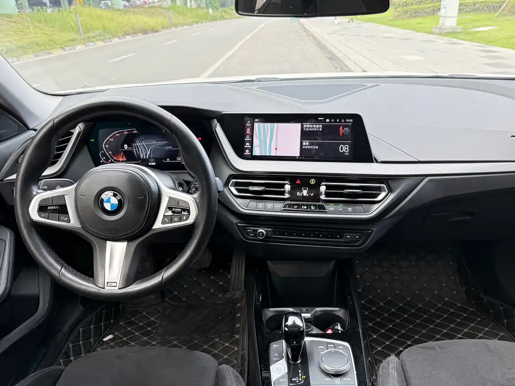 BMW 2 Series 2022 — фото 17