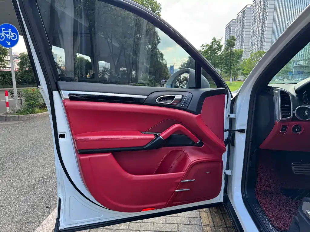 Porsche Cayenne 2015